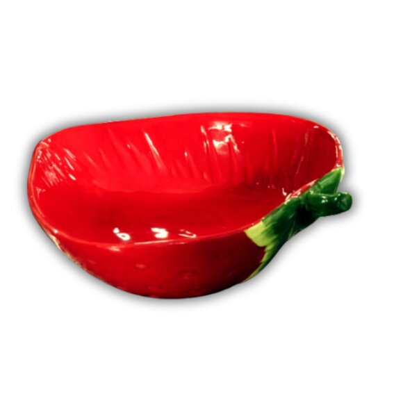 Vintage Strawberry Ceramic Bowl – Fruit Shaped Kitchen & Table Décor - Picture 2 of 6